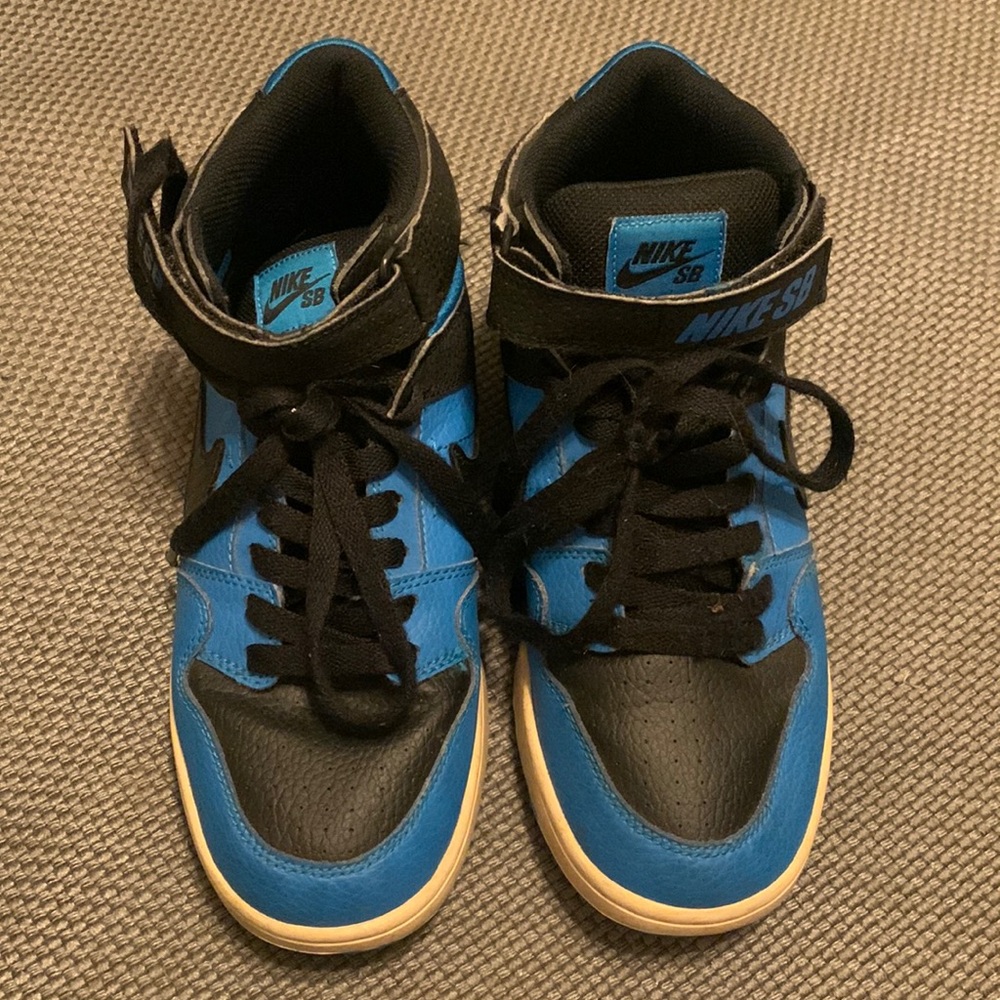 Boys Nike